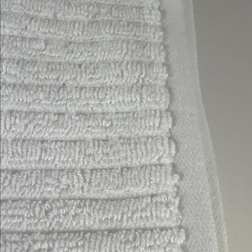 Rachel Zoe Bath Towels Pure White Ribbed Texture 100% Cotton Soft Set of 2 NEW